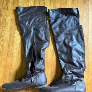 Brown Knee-High Leather Boots wide calf size 8.5